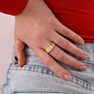 14 Ayar Altın Üzeri Taşlı Yüzük