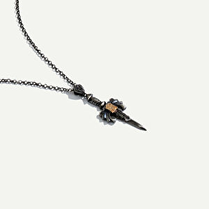 925k Gümüş ve 18 Ayar Altın Kılıç Figürlü Pırlantalı Kolye