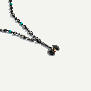 925k Gümüş ve 18 Ayar Altın Çift Taraflı Balta Figürlü Pırlantalı Kolye