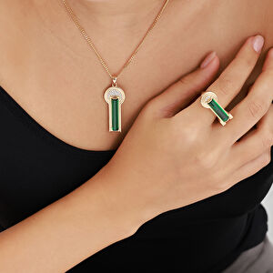 Baget 14 Ayar Altın Yeşil Taşlı Kolye Ucu