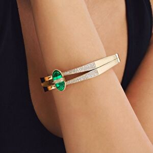 Eta 14 Ayar Altın Oval Formlu Yeşil Taşlı Kelepçe