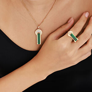 Baget 14 Ayar Altın Yeşil Taşlı Kolye