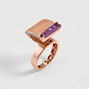 Baget 14 Ayar Pembe Altın Mat Yüzeyli Mor Taşlı Yüzük