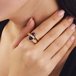 14 Ayar Altın Oval Formlu Mor Taşlı Yüzük