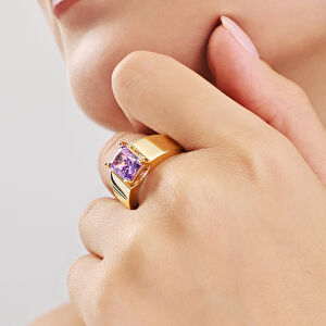 14 Ayar Altın Kare Formlu Mor Taşlı Yüzük
