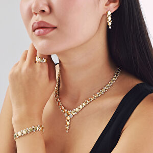 Eta 14 Ayar Altın Geometrik Formlu Taşlı Set