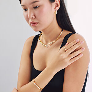 Vega 14 Ayar Altın Taşlı Set