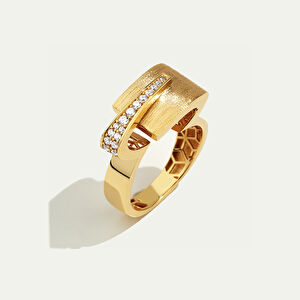 Vega 14 Ayar Altın Fırçalı Yüzeyli Taşlı Yüzük