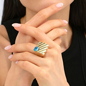 Maya 14 Ayar Altın Kare Formlu Taşlı Yüzük