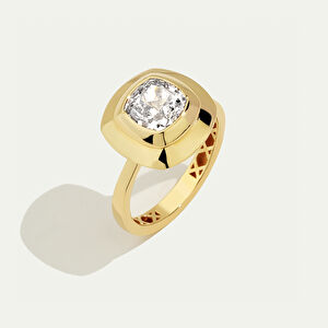 14 Ayar Altın Cushion Kesim Taşlı Yüzük