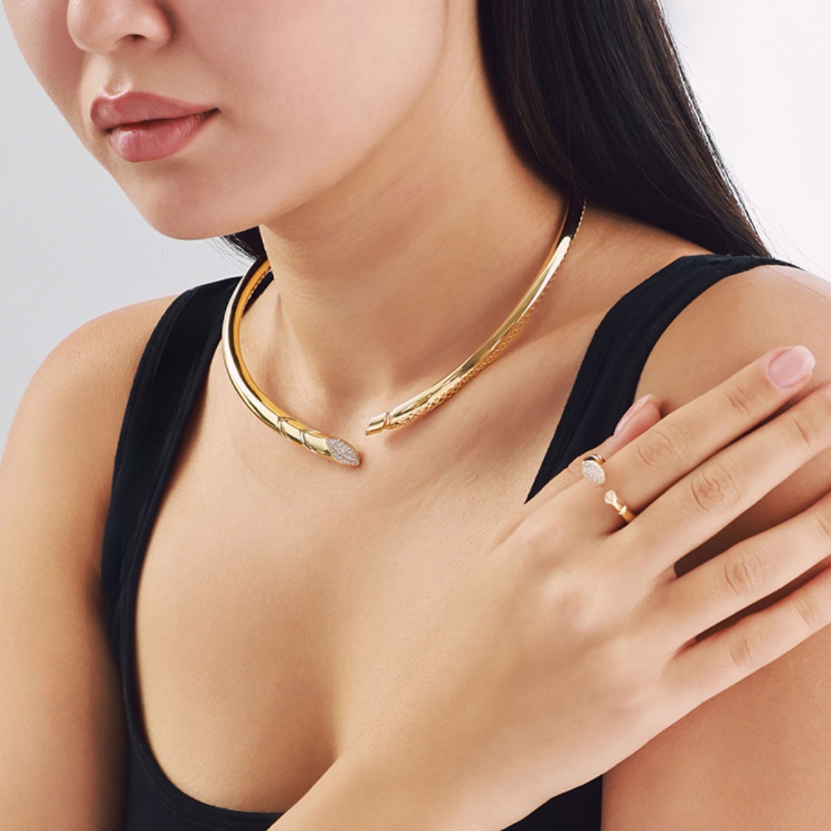 Vega 14 Ayar Altın Taşlı Choker Kolye