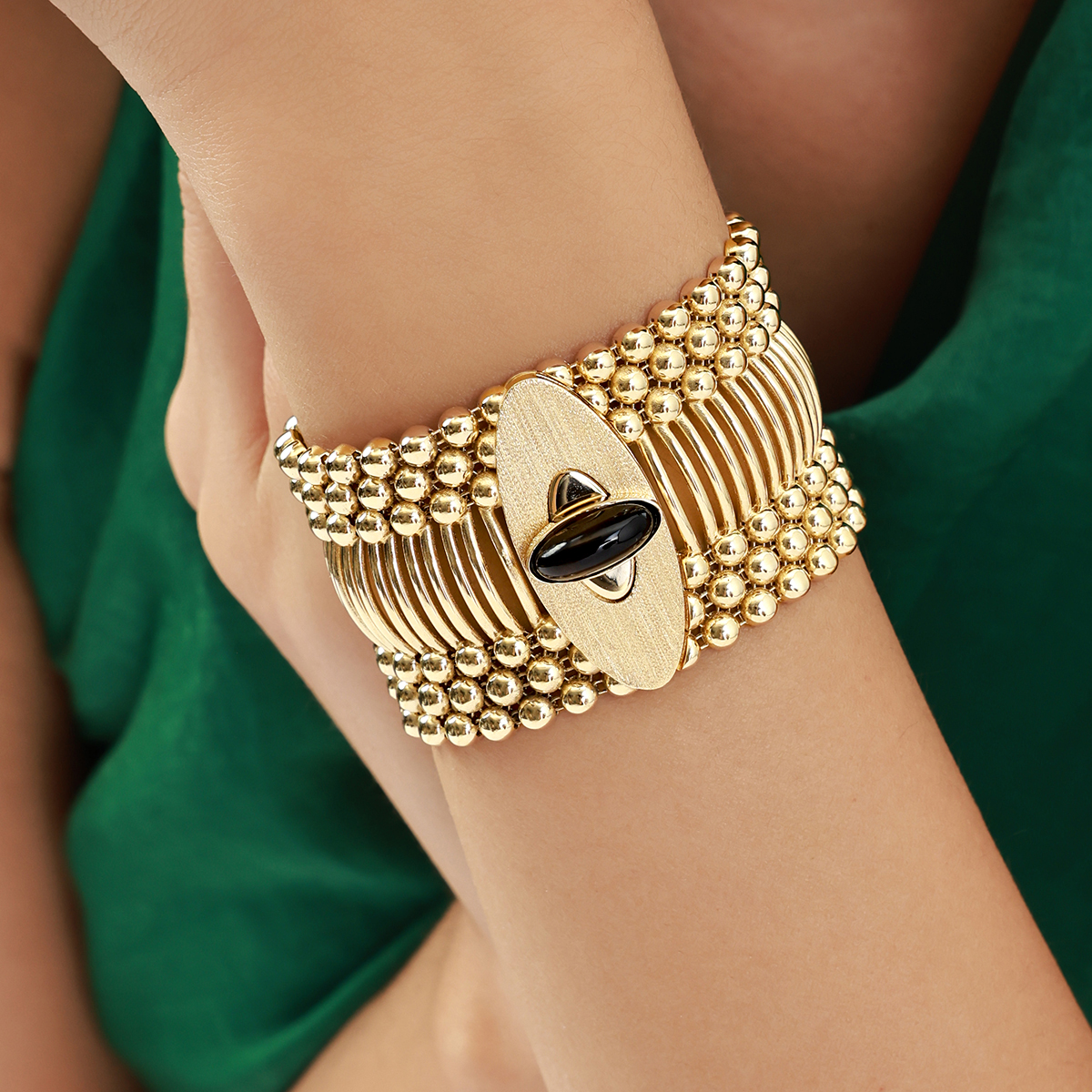 14 Ayar Altın Oval Renkli Taşlı Bileklik