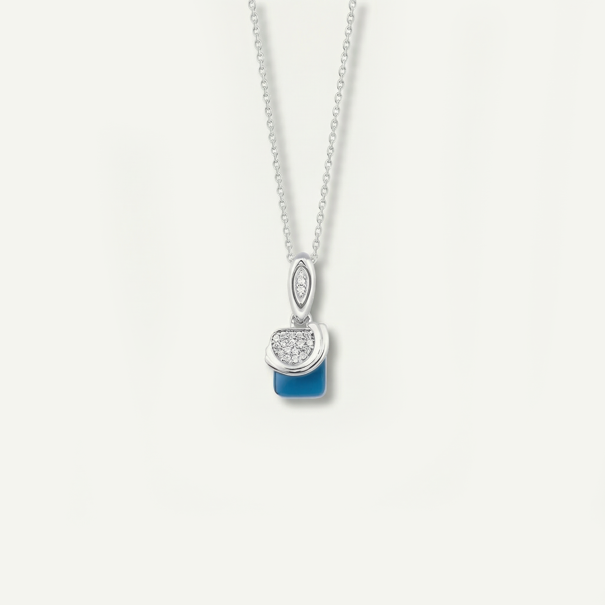 Bonbon 14 Ayar Beyaz Altın Mavi Taşlı Kolye