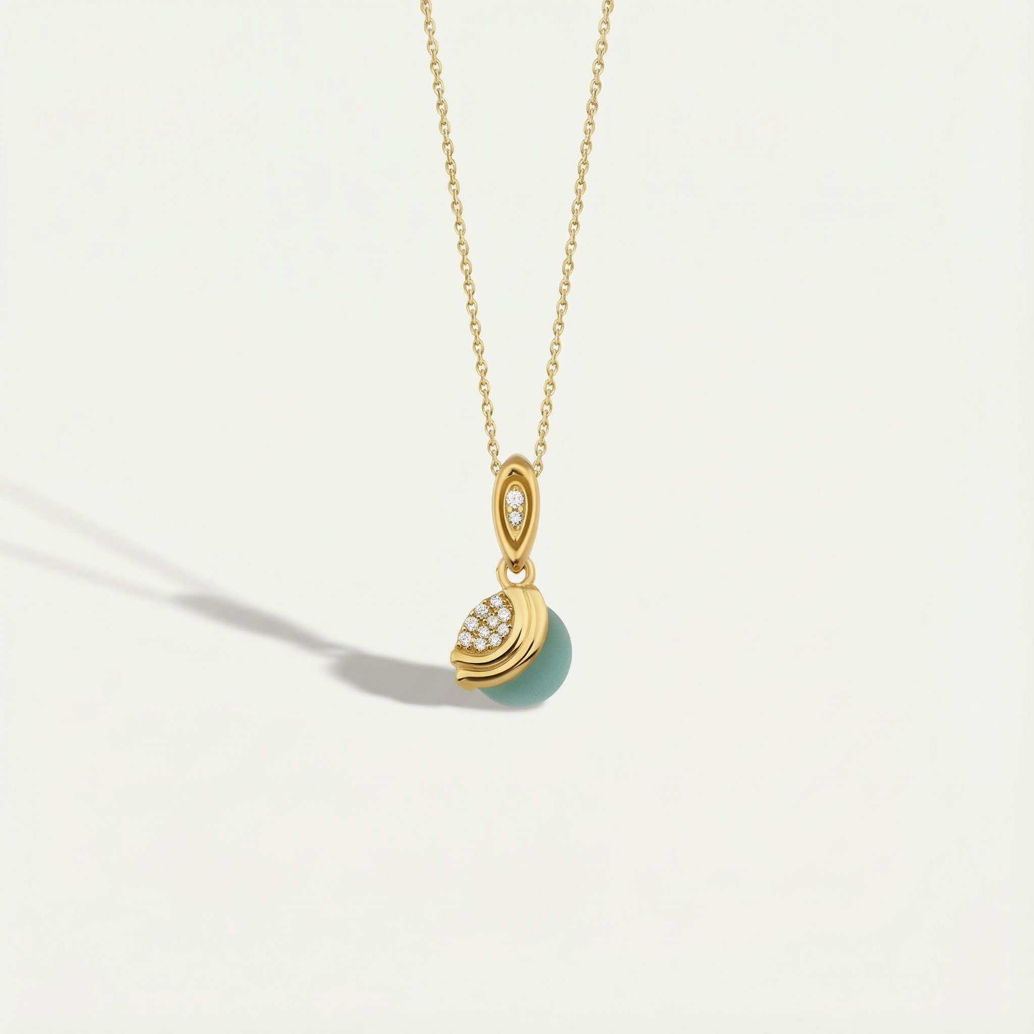 Bonbon 14 Ayar Altın Açık Mavi Taşlı Kolye