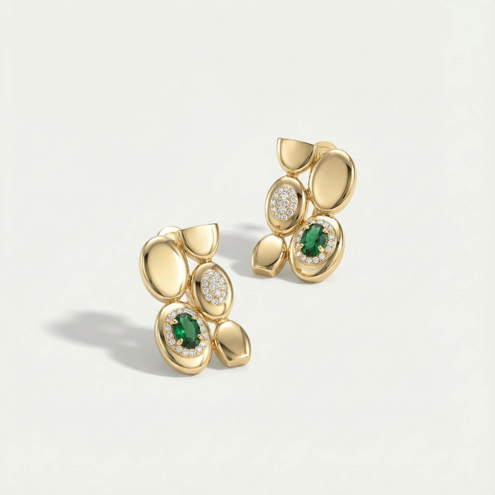 Eta 14 Ayar Altın Oval Formlu Yeşil Taşlı Set