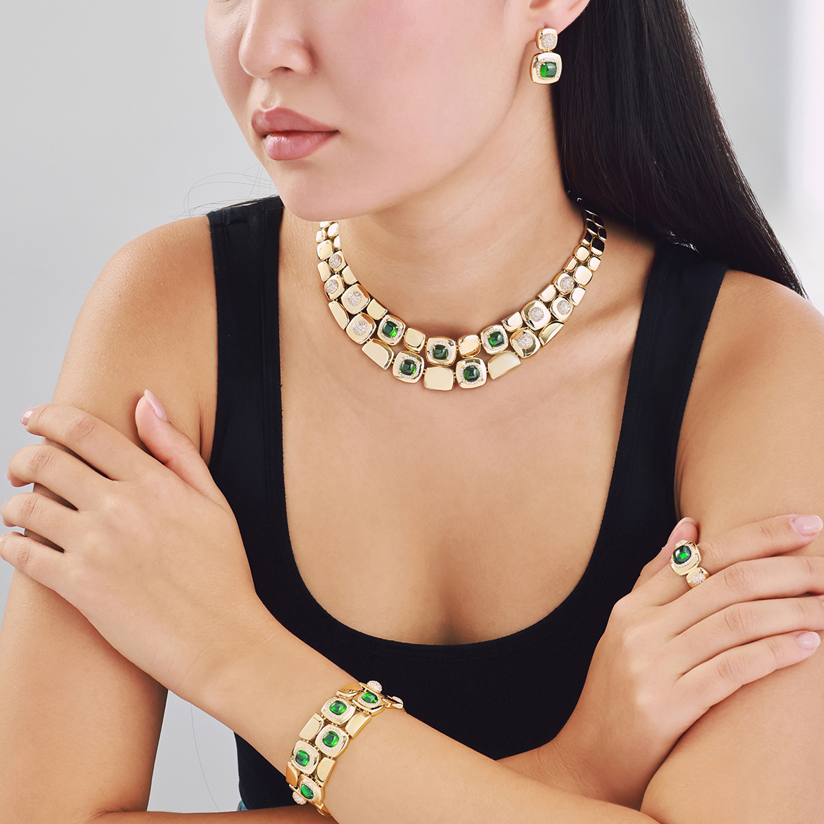 Eta 14 Ayar Altın Yeşil Taşlı Set