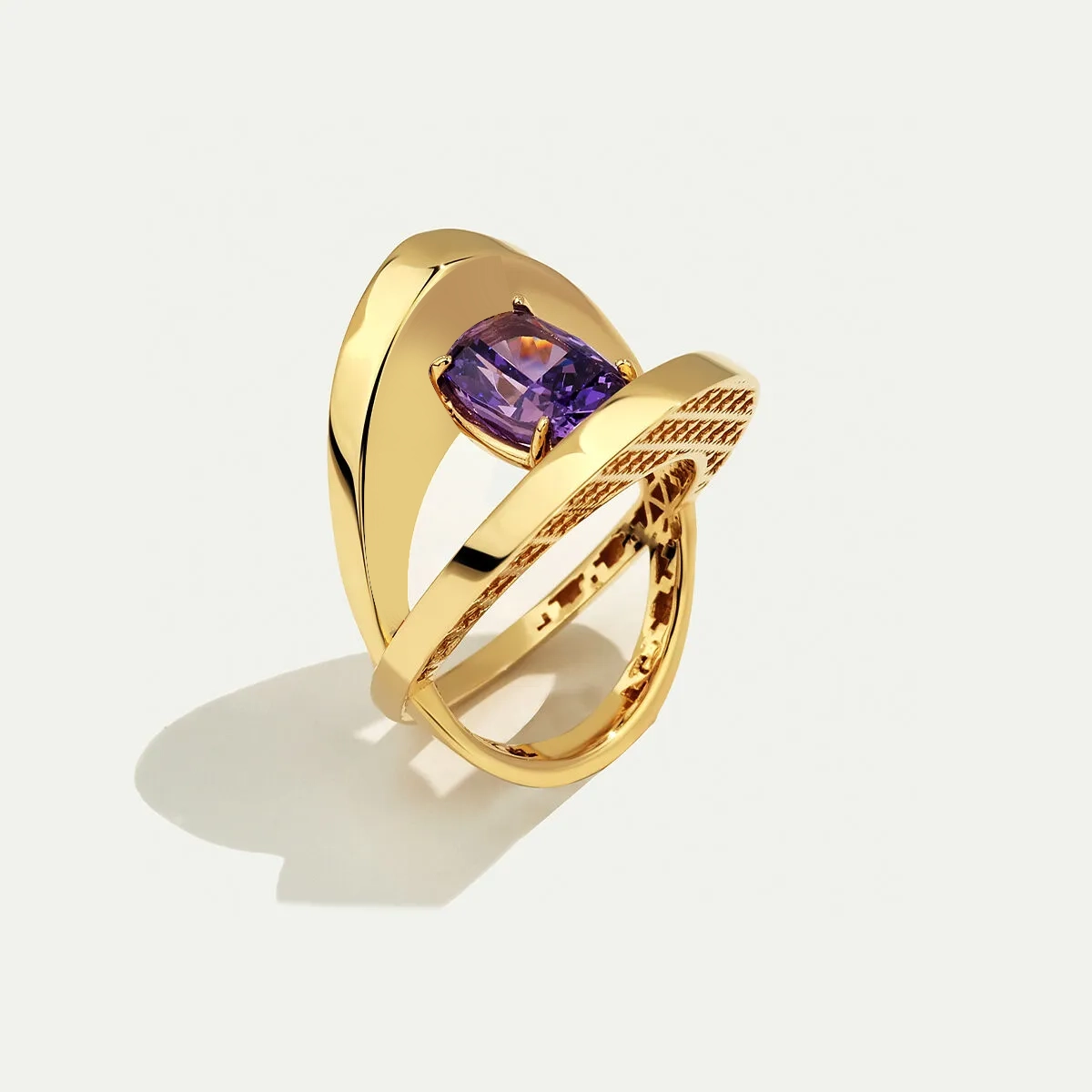 14 Ayar Altın Mor Taşlı Yüzük
