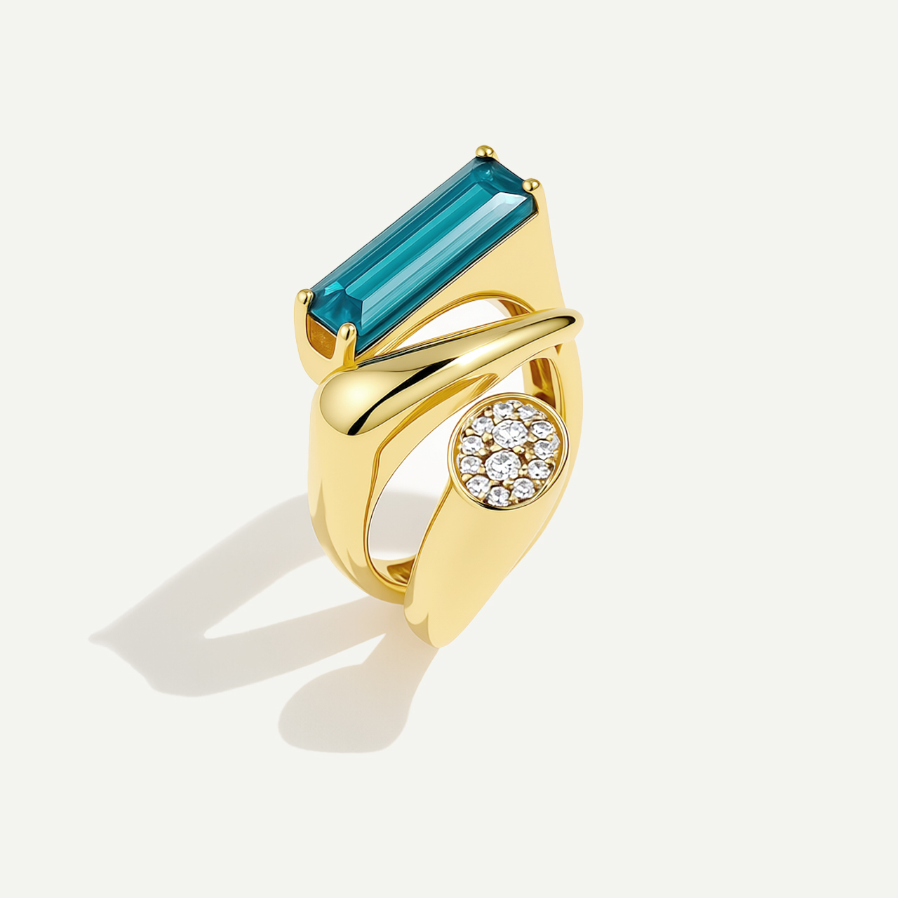 Baget 14 Ayar Altın Üç Detaylı Mavi Taşlı Yüzük