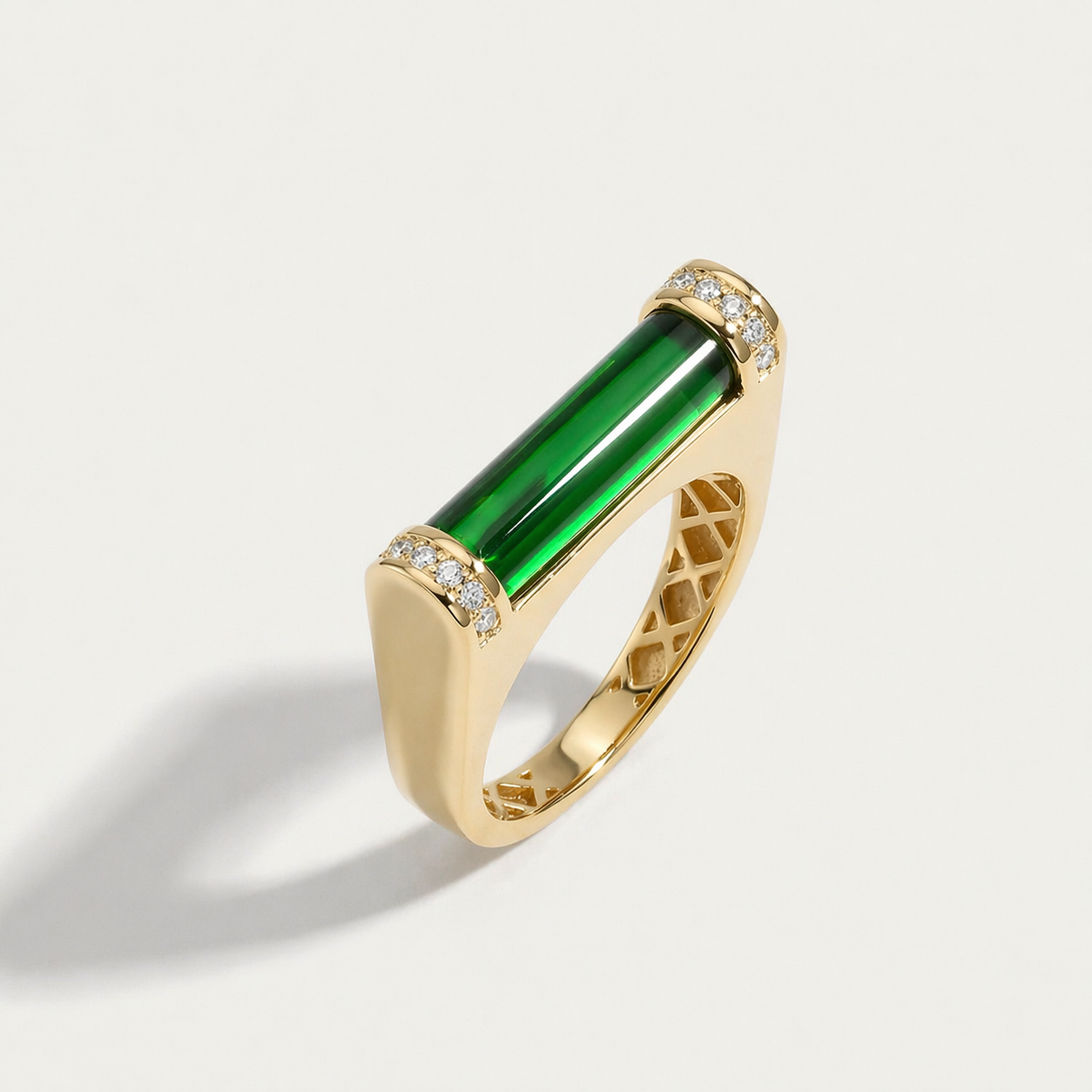 Baget 14 Ayar Altın Yeşil Taşlı Yüzük