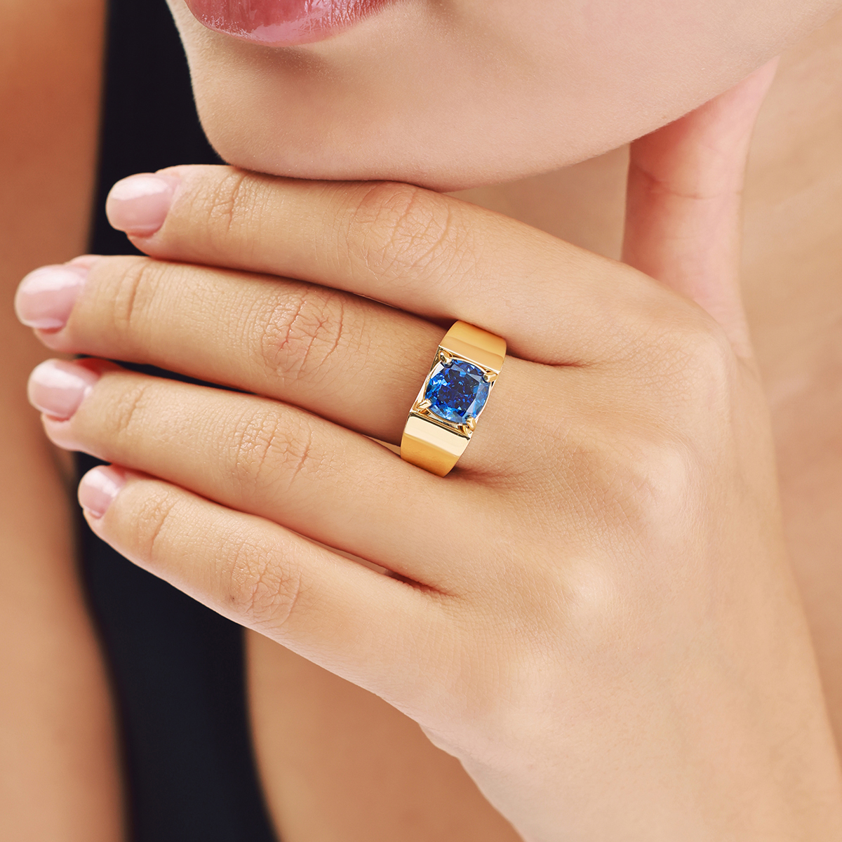 14 Ayar Altın Mavi Taşlı Yüzük