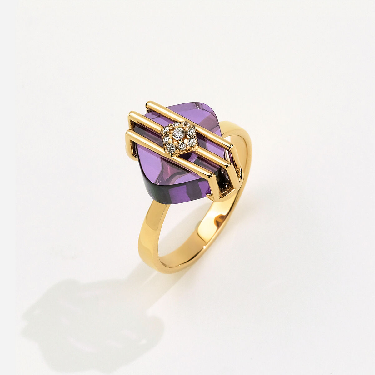 Bonbon 14 Ayar Altın Mor Taşlı Yüzük