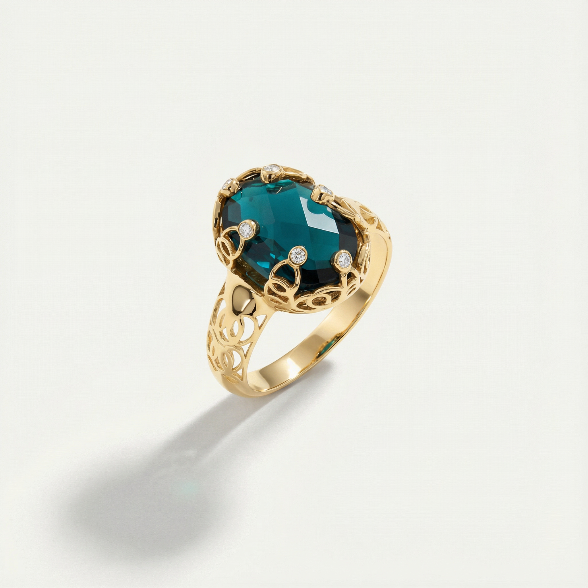 14 Ayar Altın Taşlı Yüzük