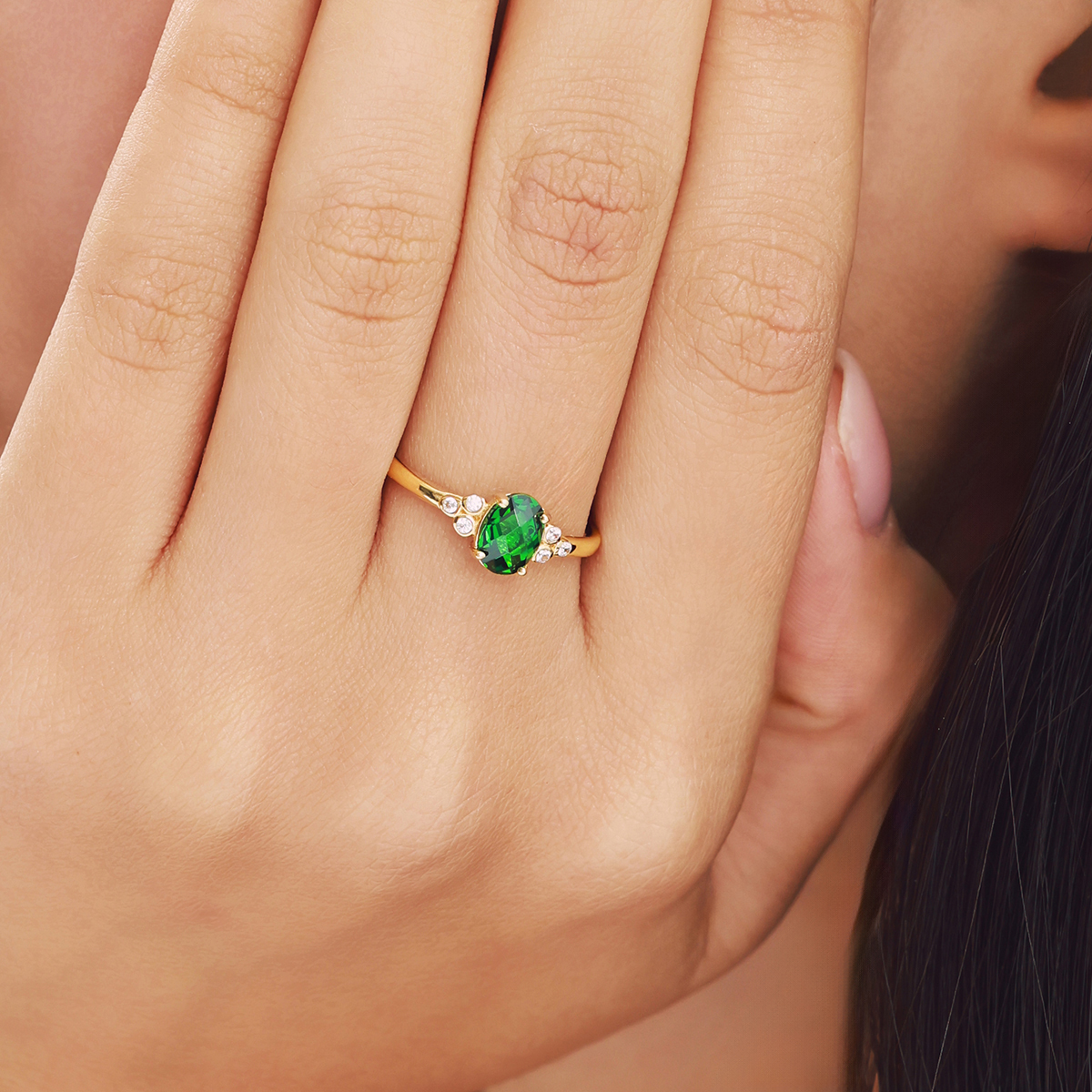 14 Ayar Altın Yeşil Taşlı Yüzük