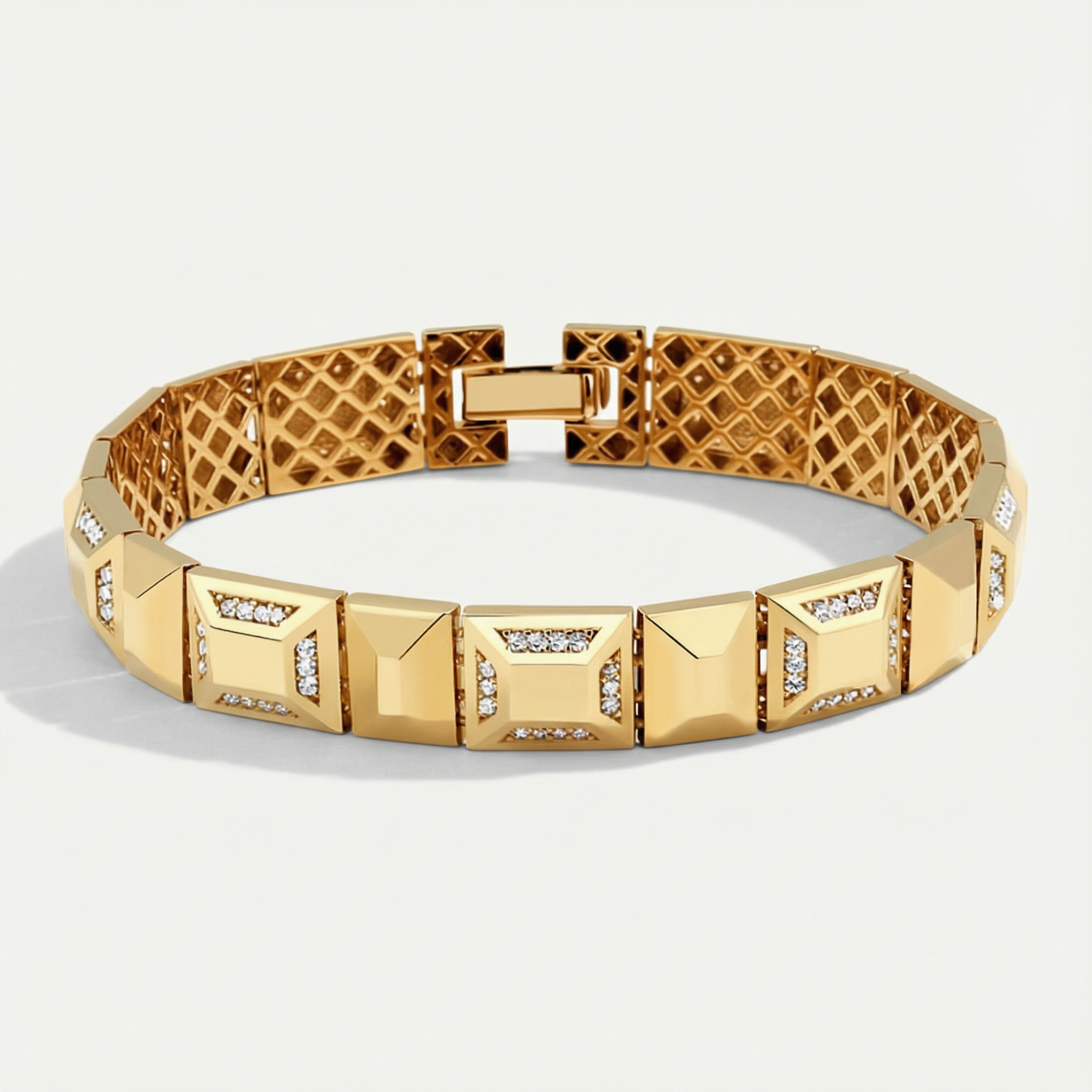 Eta 14 Ayar Altın Taşlı Kare Bileklik