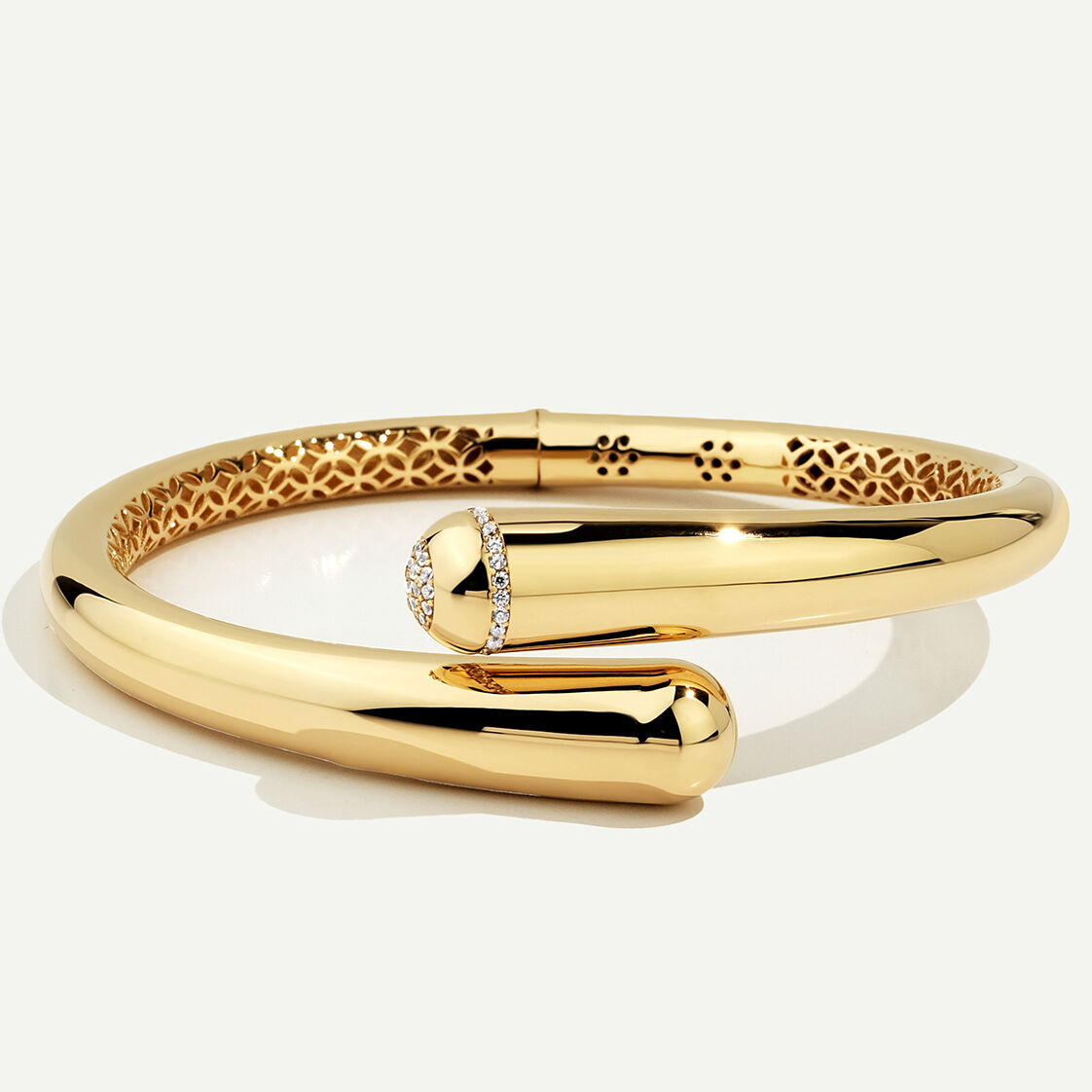 Vega 14 Ayar Altın Ucu Taşlı Modern Kelepçe