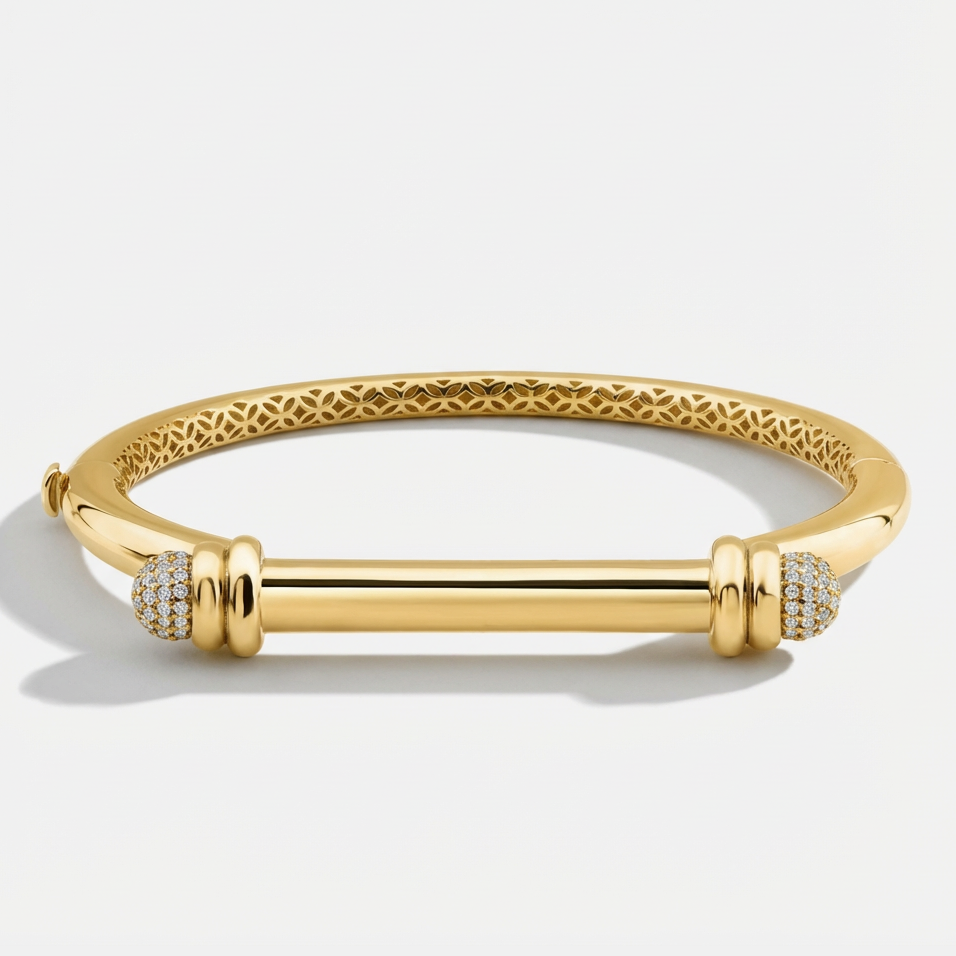 Vega 14 Ayar Altın Silindir Formlu Taşlı Kelepçe