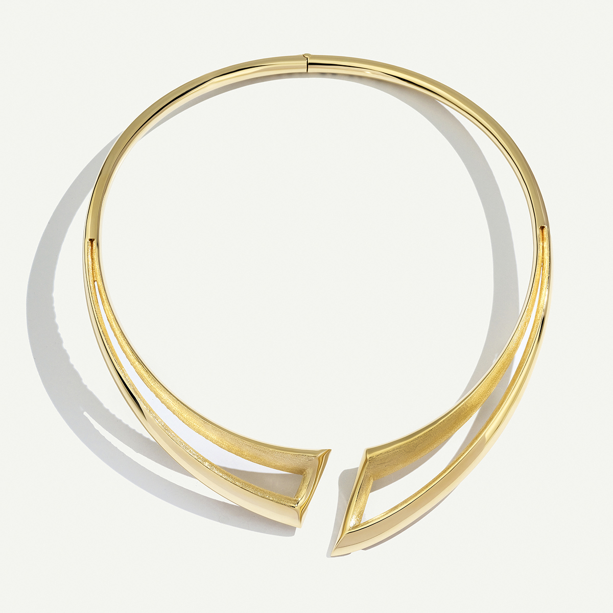 14 Ayar Altın Fırçalı Yüzeyli Set