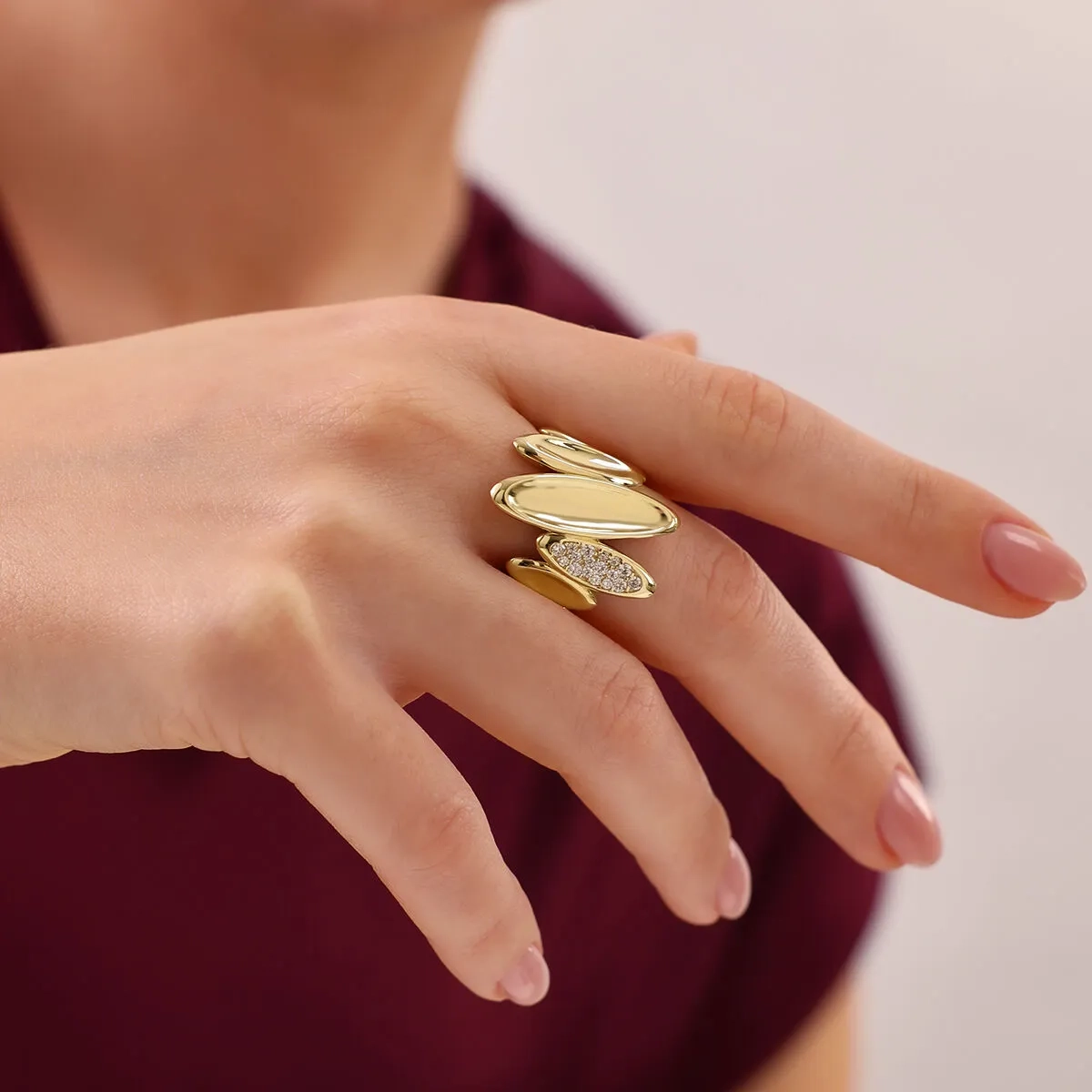 14 Ayar Altın Taşlı Yüzük