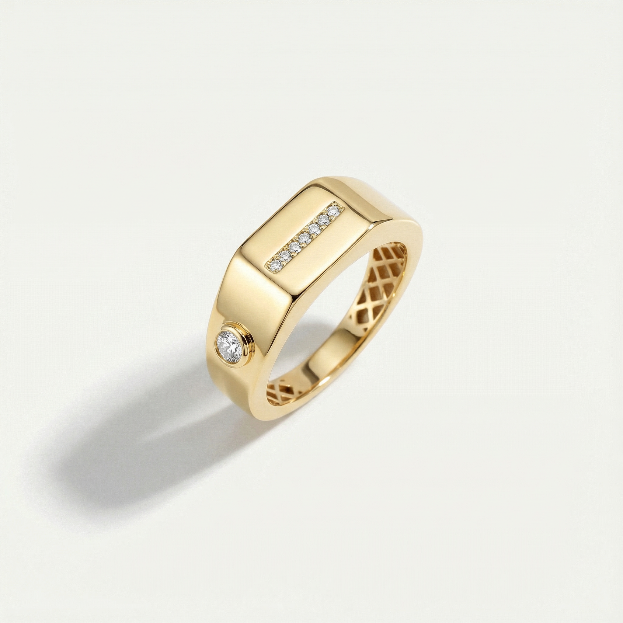 14 Ayar Altın Taşlı Yüzük