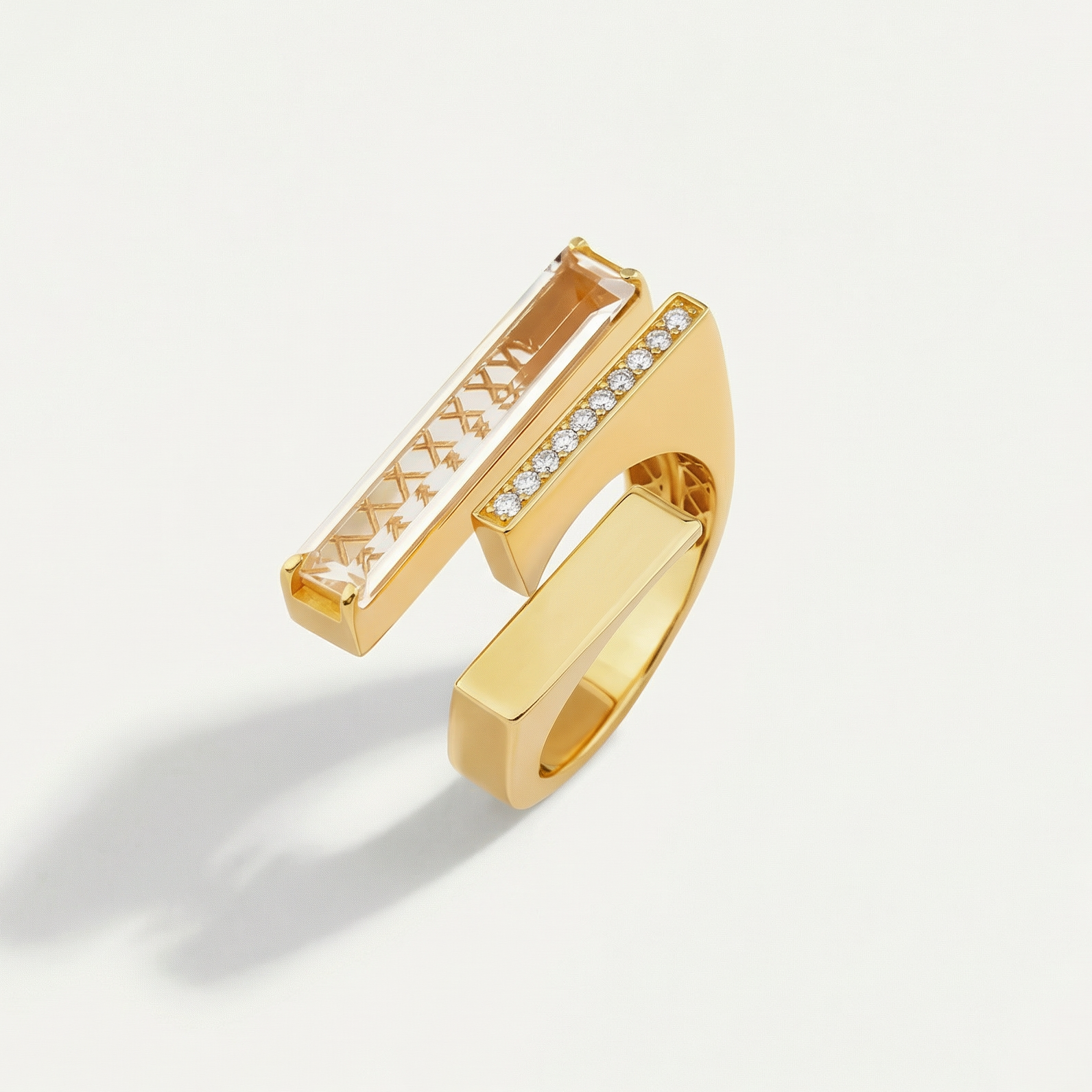 Baget 14 Ayar Altın Taşlı Yüzük