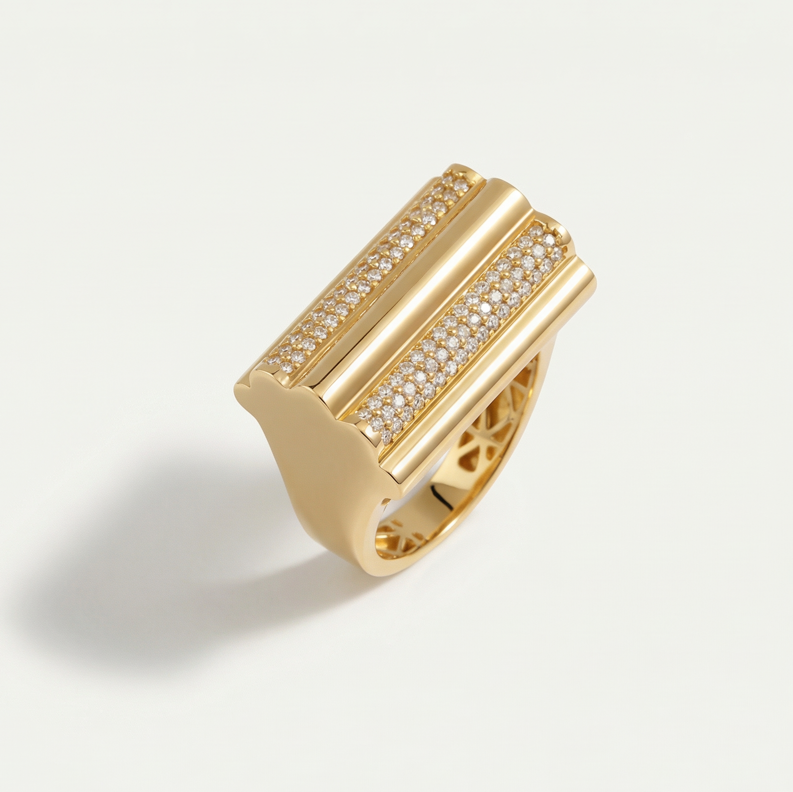 14 Ayar Altın Taşlı Yüzük