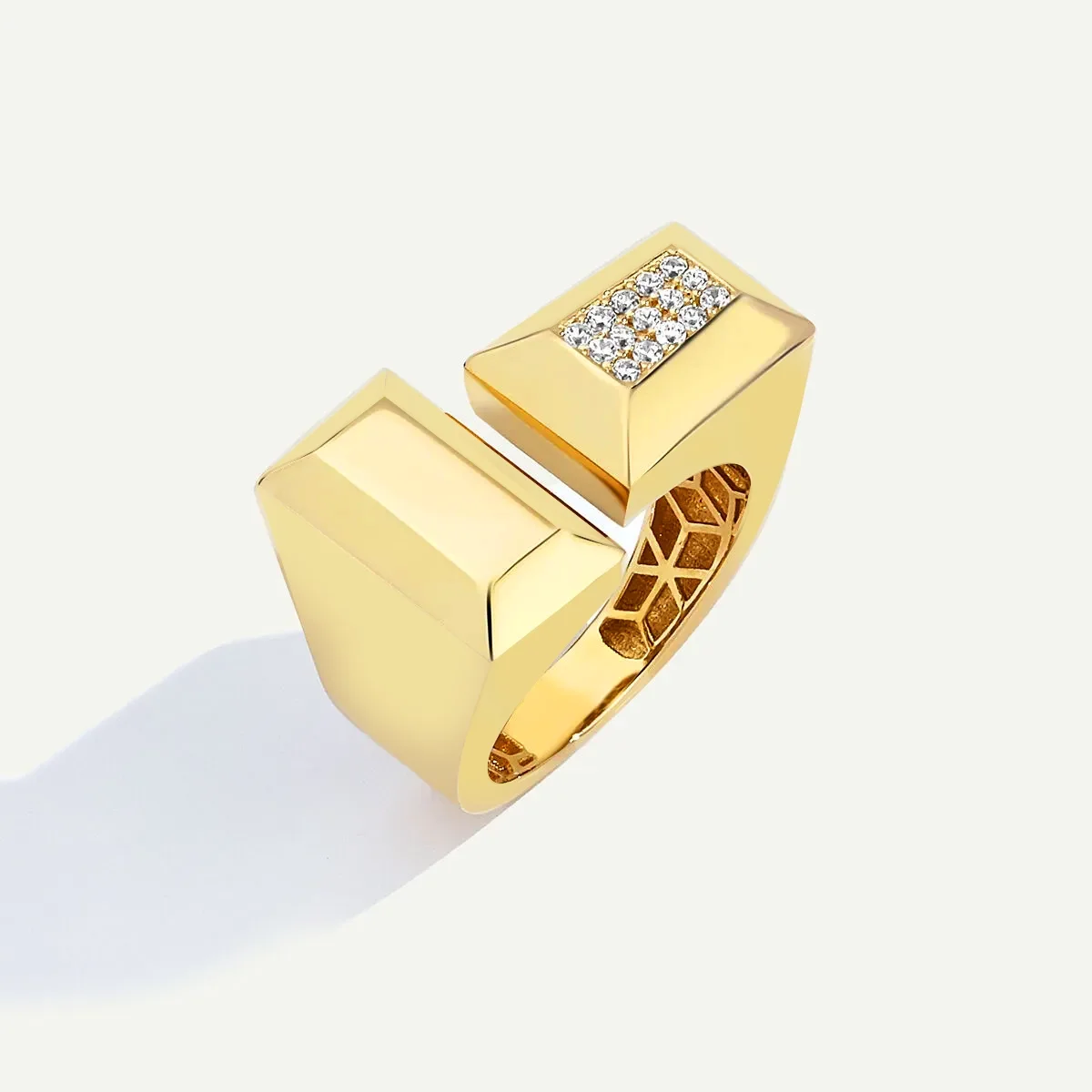 Eta 14 Ayar Altın İkili Dikdörtgen Formlu Taşlı Yüzük