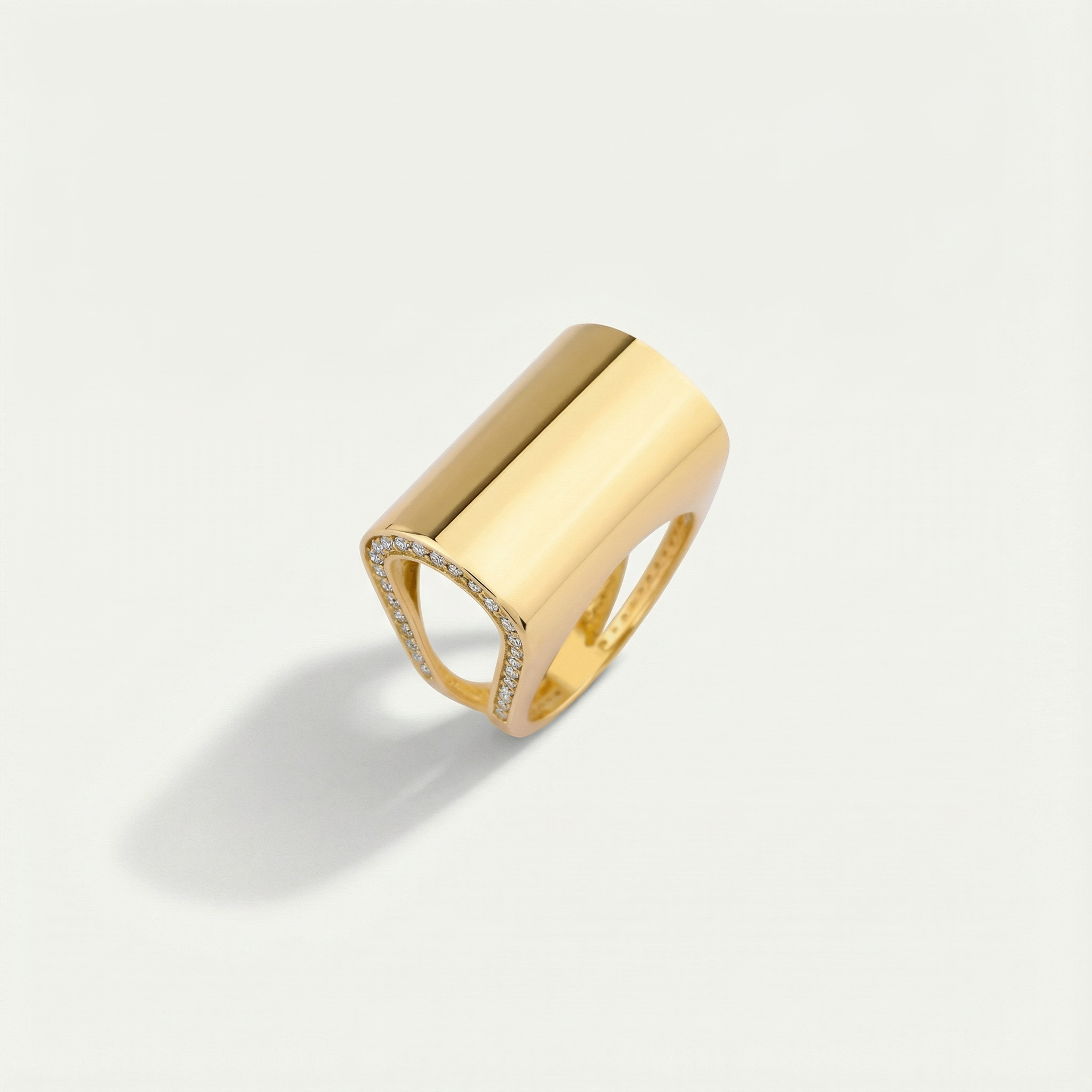 Vega 14 Ayar Altın Yanı Taşlı Yüzük