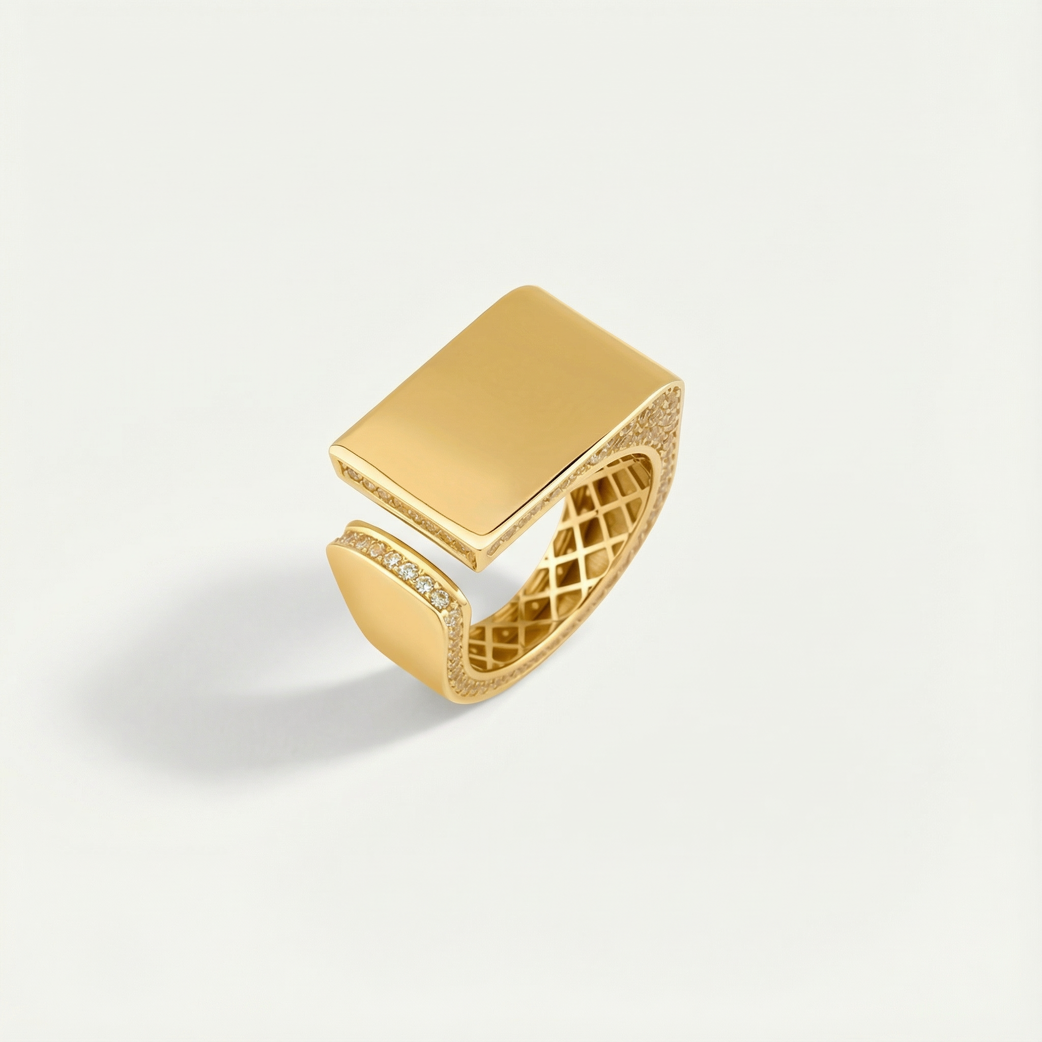 Electra 14 Ayar Altın Yanları Taşlı Yüzük