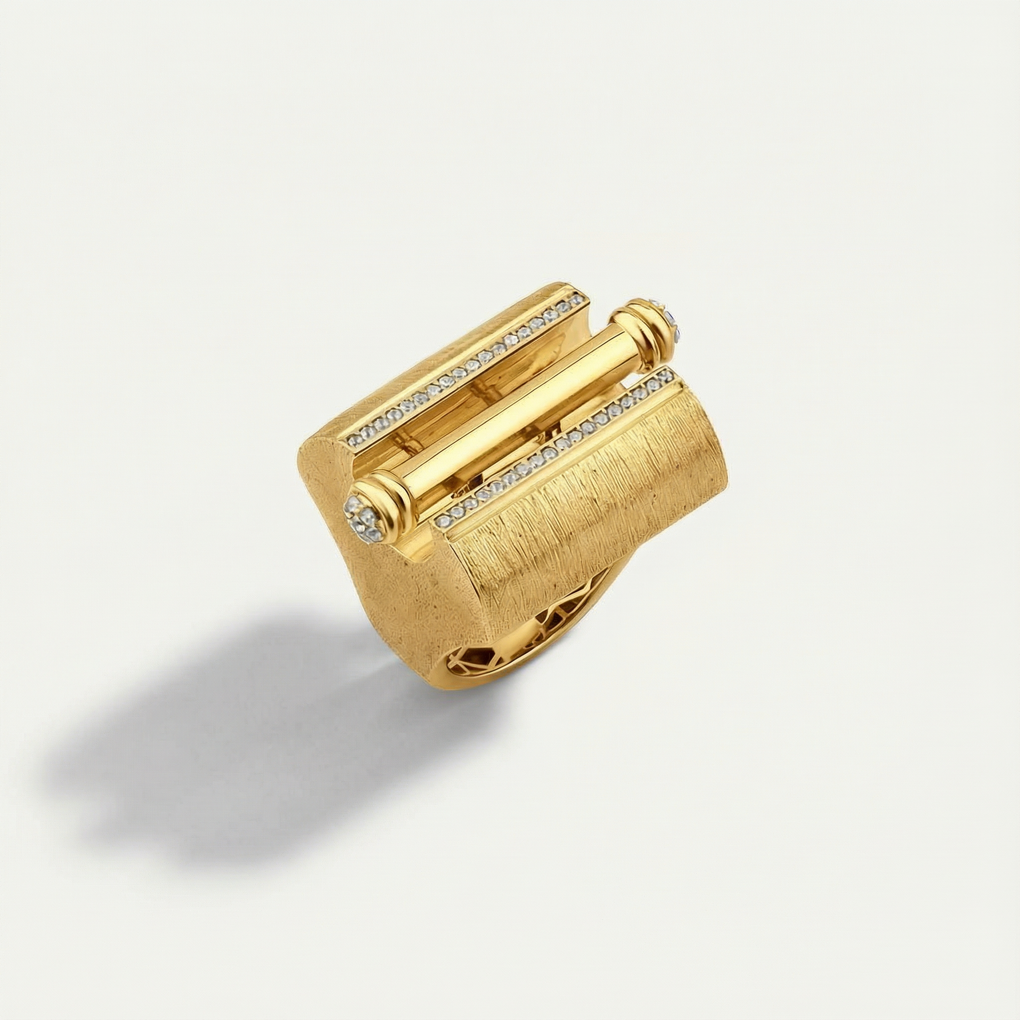 Vega 14 Ayar Altın Silindir Formlu Mat Yüzeyli Taşlı Yüzük