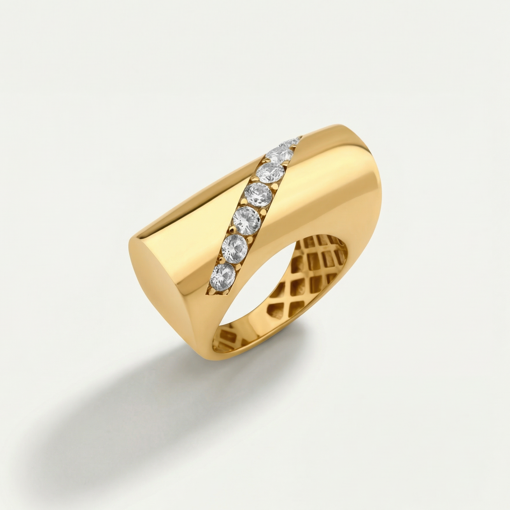 Vega 14 Ayar Altın Su Yolu Taşlı Yüzük