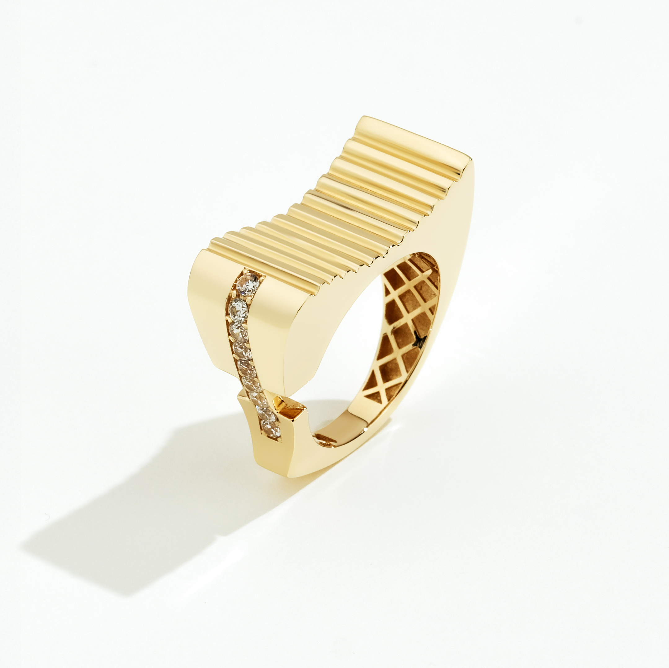 14 Ayar Altın Taşlı Yüzük