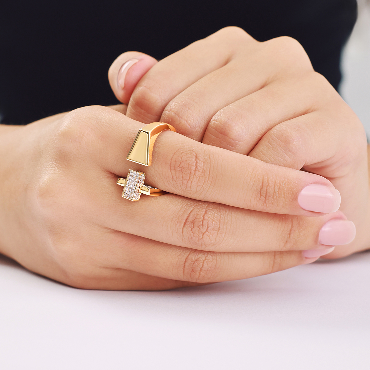 14 Ayar Altın Taşlı Yüzük