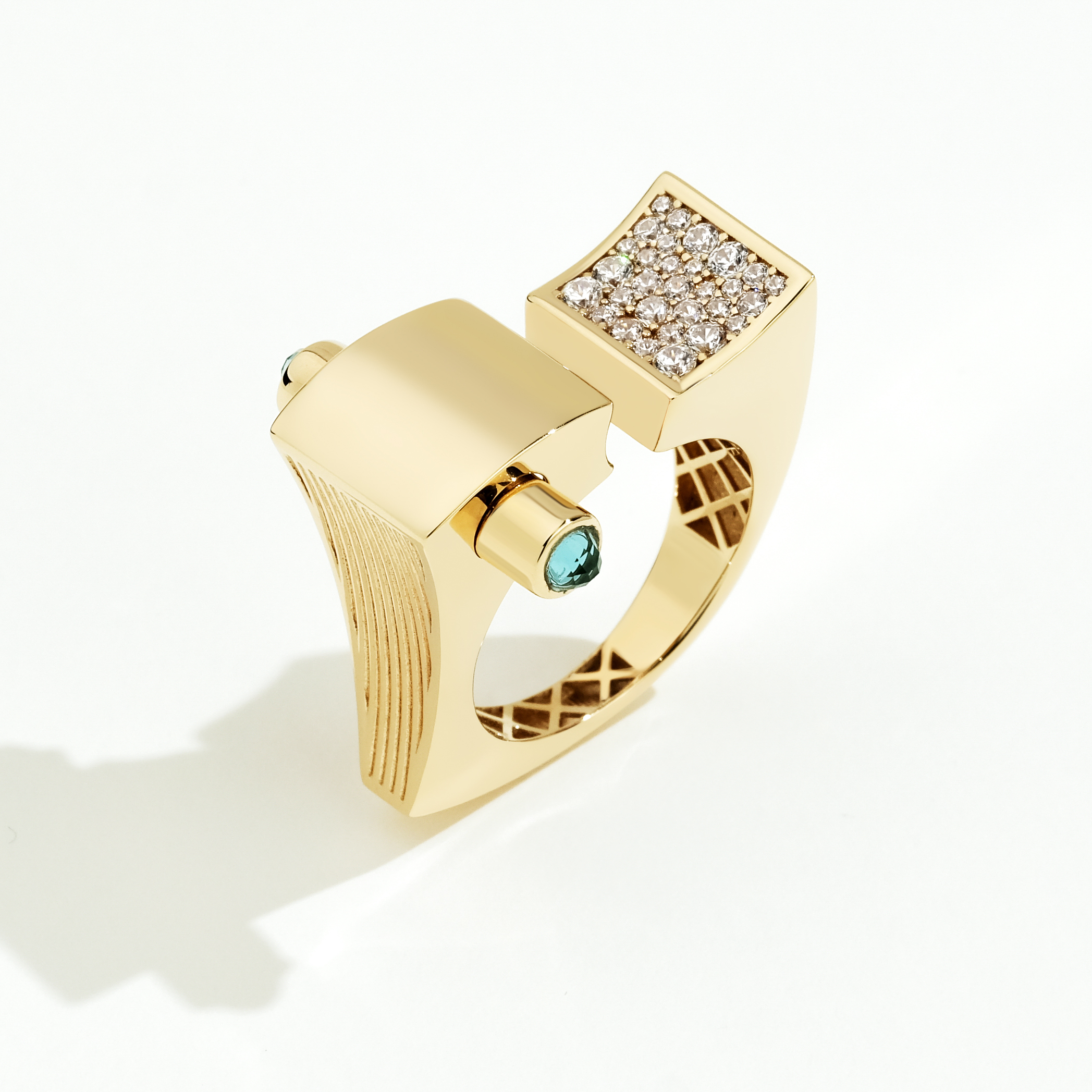 14 Ayar Altın Taşlı Yüzük