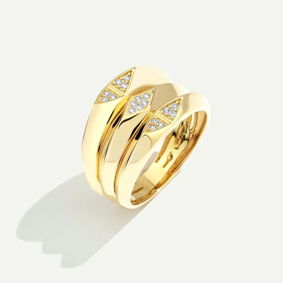 14 Ayar Altın Üçlü Görünümlü Taşlı Yüzük