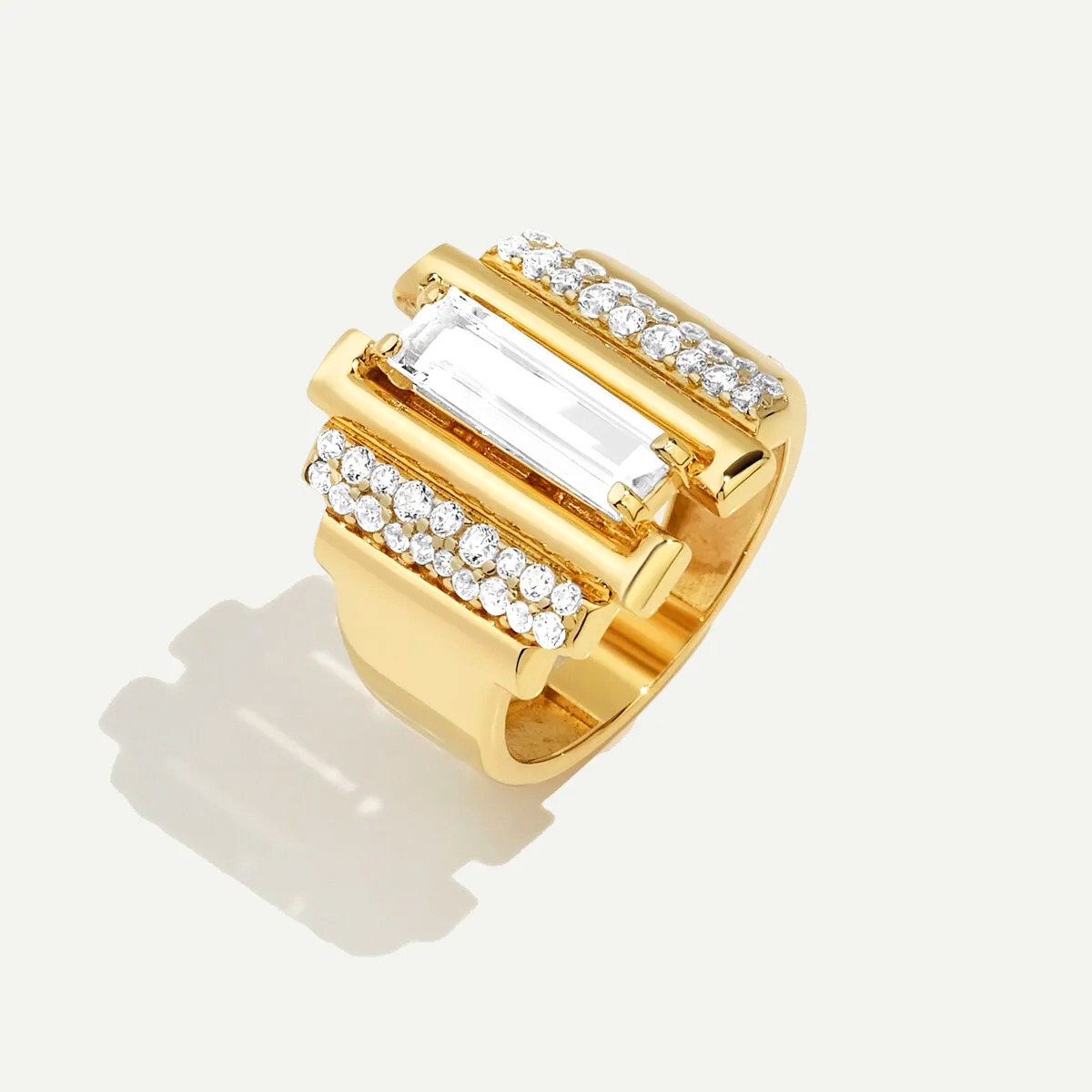 Baget 14 Ayar Altın İri Formlu Taşlı Yüzük