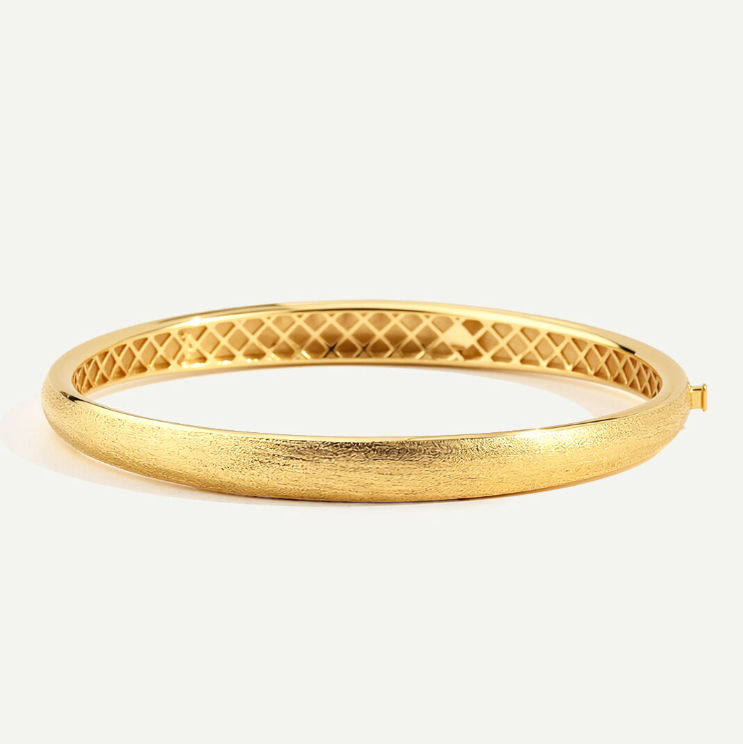 14 Ayar Altın Mat Yüzeyli Kelepçe