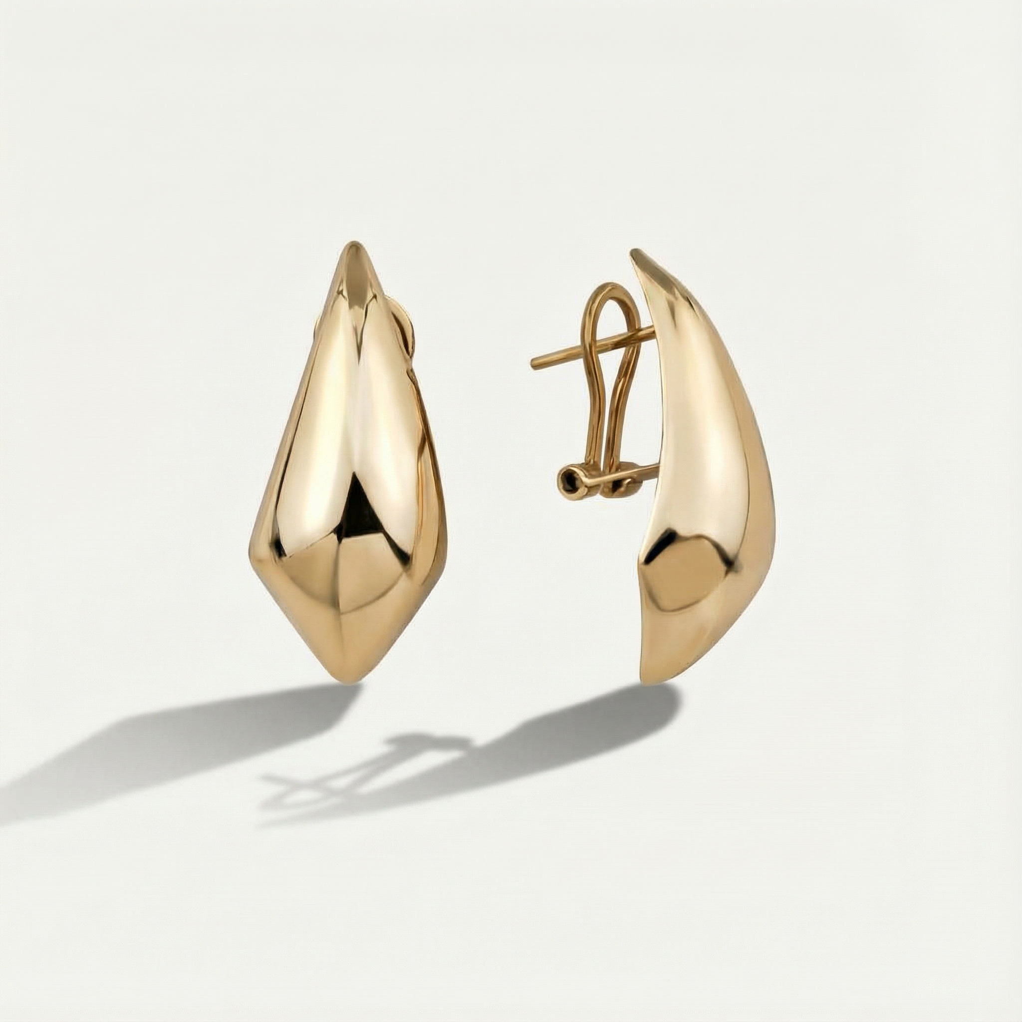 14 Ayar Altın Köşeli Damla Küpe