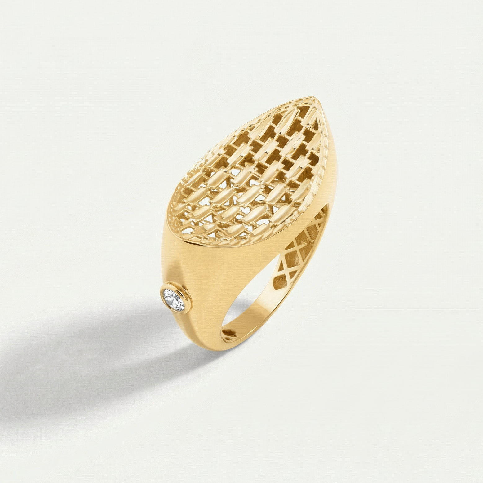 14 Ayar Altın Ajurlu Yüzük