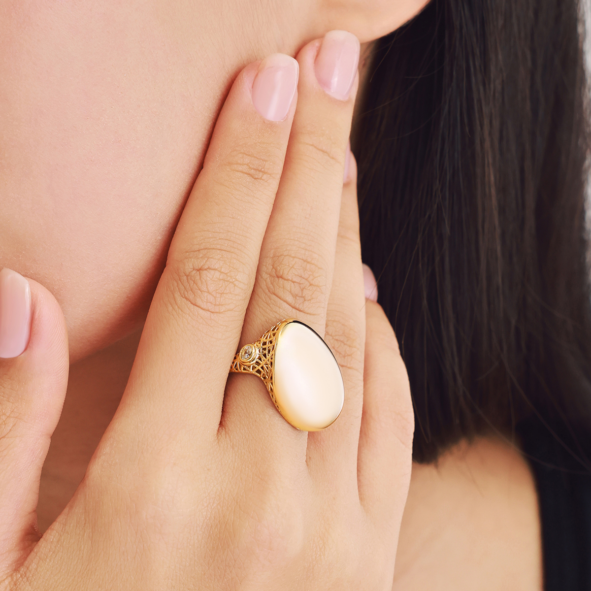 14 Ayar Altın Oval Formlu Ajurlu Yüzük